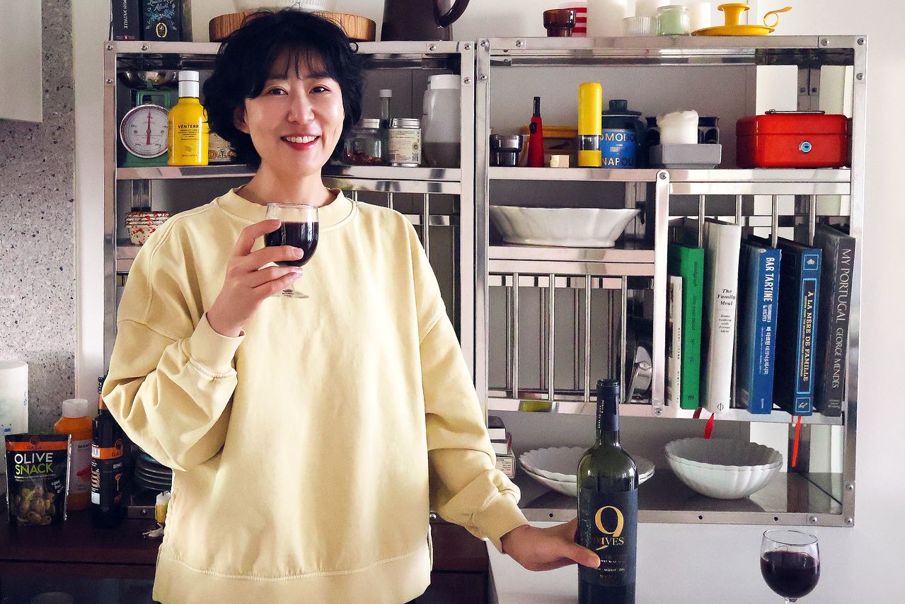 지난 넉 달 반 매주 한국인의 밥상에 맞는 와인을 소개한 와인 페어링 전문가 이영지. 사진 이영지