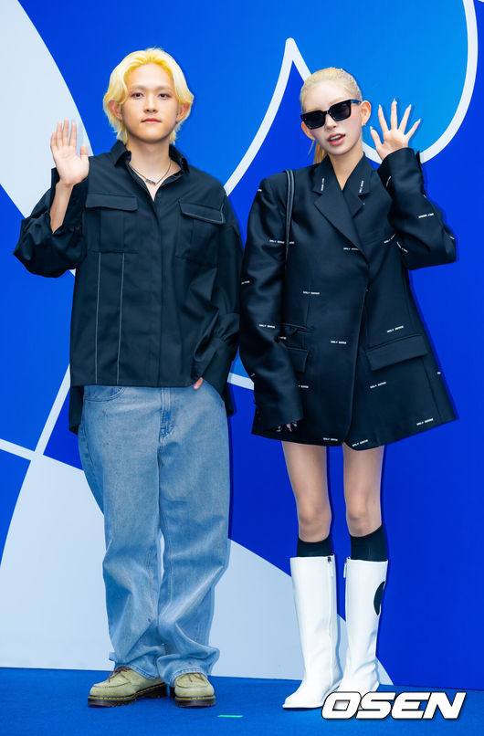 [OSEN=민경훈 기자] 7일 서울 중구 동대문디자인플라자(DDP)에서 ‘2026 S/S 서울패션위크’ 포토월 행사가 열렸다.‘2026 S/S 서울패션위크’는 동대문디자인플라자(DDP) 등 서울 전역에서 7일까지 펼쳐진다.벤 블리스(최환희)와 모델 겸 인플루언서 최준희가 포토타임을 갖고 있다. 2025.09.07 / rumi@osen.co.kr