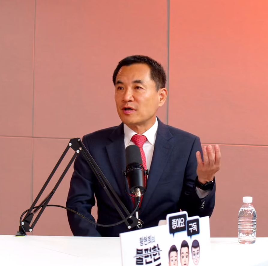 김진태 국민의힘 강원지사 후보가 28일 진행된 정치 토크쇼 ‘황현희의 불편한 여의도’에 출연해 발언하고 있다. [사진 ‘불편한 여의도’ 캡처]