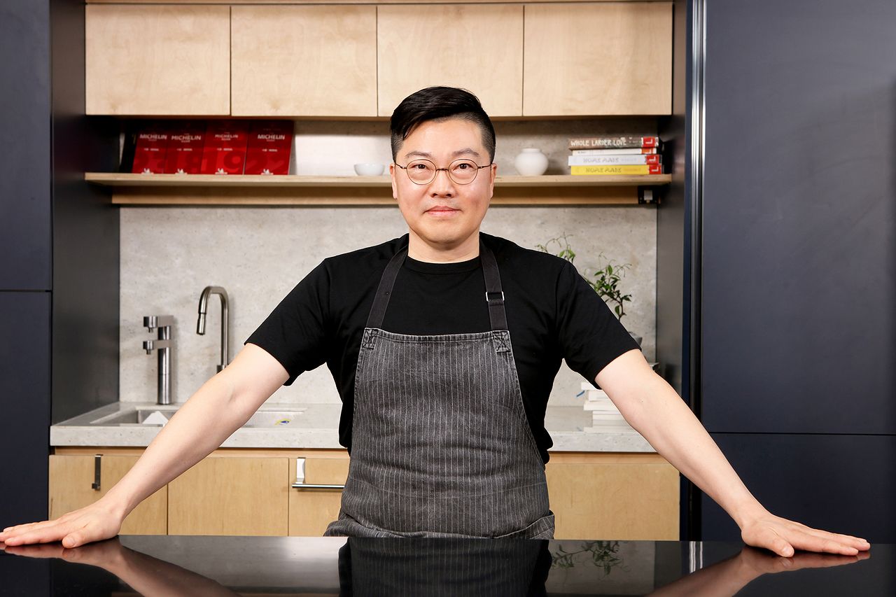 7년 연속 미쉐린 3스타를 받은 가온을 이끈 김병진 가온소사이어티 부사장은 “한식을 어렵게 생각하기보다, 우리가 일상에서 먹는 음식을 더 맛있게 즐기는 방법부터 시작하면 된다”고 말한다. 사진 지글지글클럽 