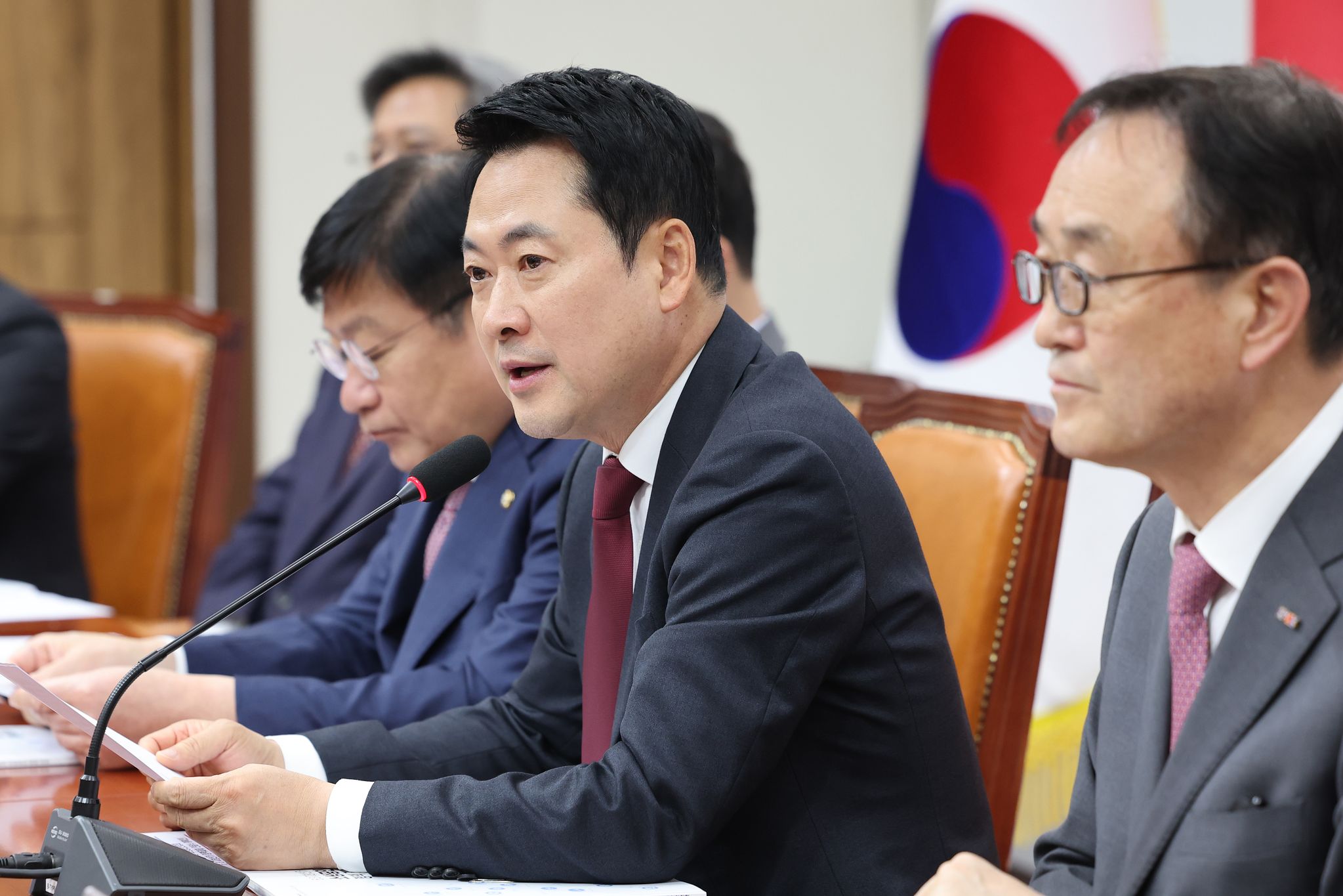 장동혁 국민의힘 대표가 30일 서울 여의도 국회에서 열린 소상공인연합회 6·3지방선거 정책과제 전달식에서 인사말을 하고 있다. 뉴스1