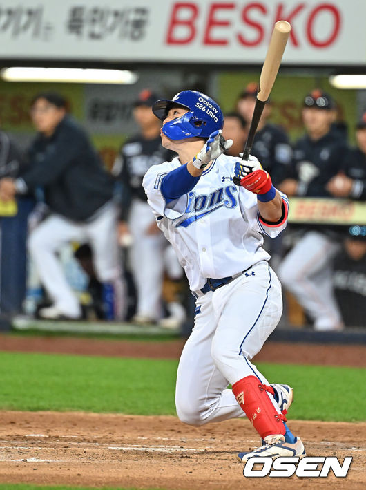 [OSEN=대구, 이석우 기자] 1일 대구삼성라이온즈파크에서 2026 신한 SOL KBO 리그 삼성 라이온즈와 한화 이글스의 경기가 열렸다. 홈팀 삼성은 원태인이, 방문팀 한화는 에르난데스가 선발 출전했다. 삼성 라이온즈 박승규가 7회말 2사 2루 좌월 역전 2점 홈런을 치고 있다. 2026.05.01 / foto0307@osen.co.kr