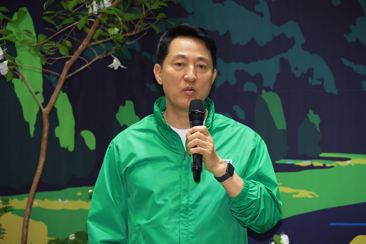 오세훈 서울시장이 22일 서울시청에서 김태흠 충청남도지사와 함께한 2026 서울국제정원박람회·태안국제원예치유박람회 상호협력 기자설명회에서 발언하고 있다. 연합뉴스