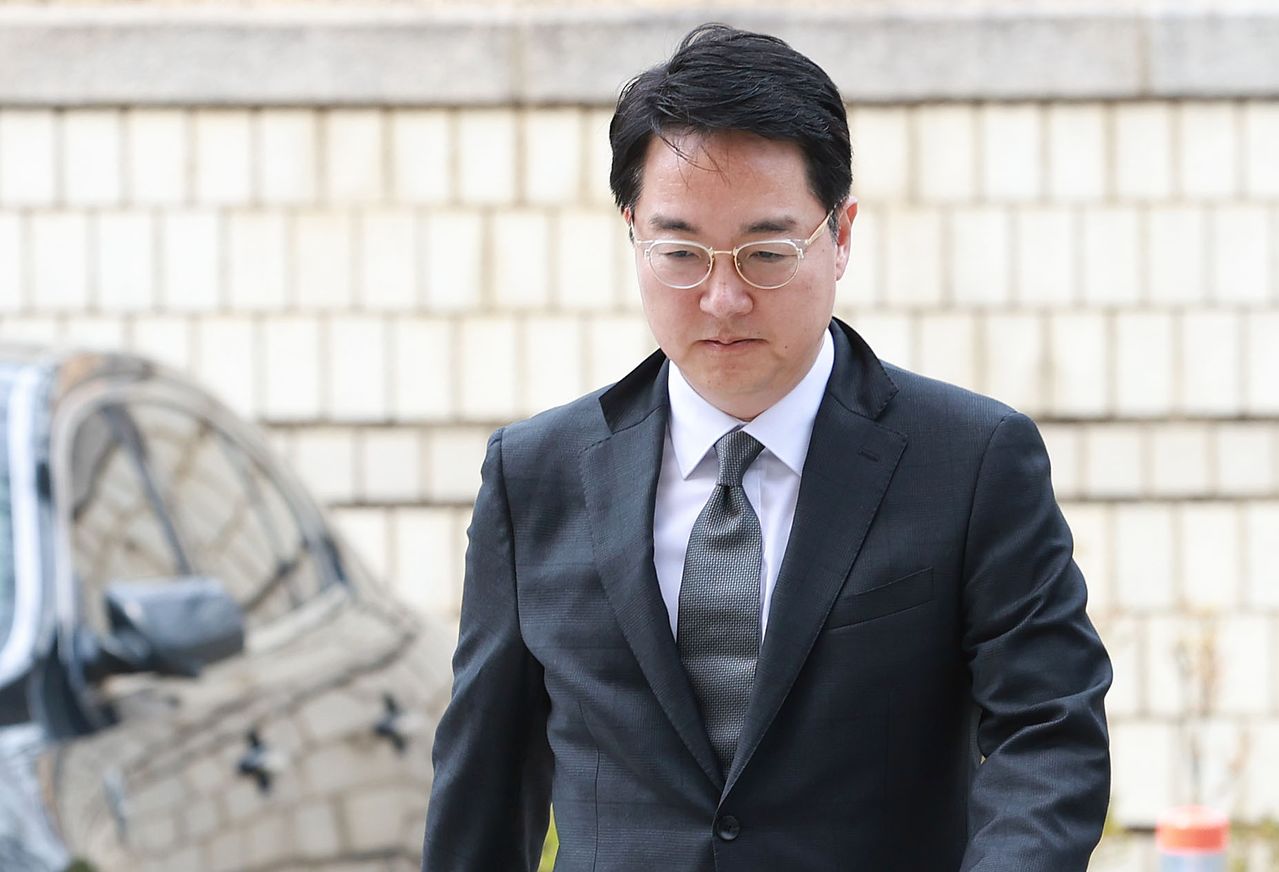 심우정 전 검찰총장이 지난달 서울 서초구 서울중앙지방법원에 출석하고 있다. 사진공동취재단