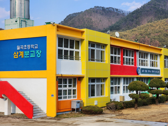 이재명 대통령의 유일한 학창시절의 기억이 남아 있는 경북 안동 예안면 삼계리 월곡초 삼계분교장(옛 삼계초교)의 지난해 3월 19일의 모습. 삼계분교는 지난해 9월 월곡초에 흡수되면서 폐교했다. 안동=하준호 기자