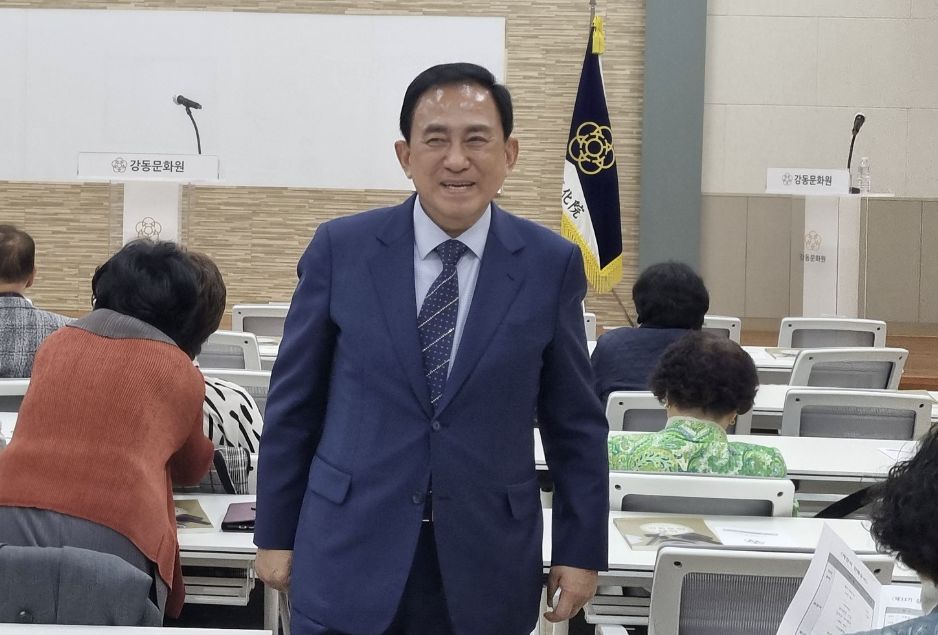 양준욱 전 서울시의회 의장. 양준욱 페이스북 캡처