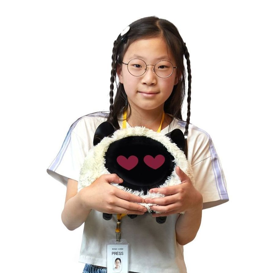 에디를 만나니 먼 미래에 있을 거 같은 세상이 성큼 제 앞으로 다가왔다는 생각이 들었다는 정선우 학생모델.