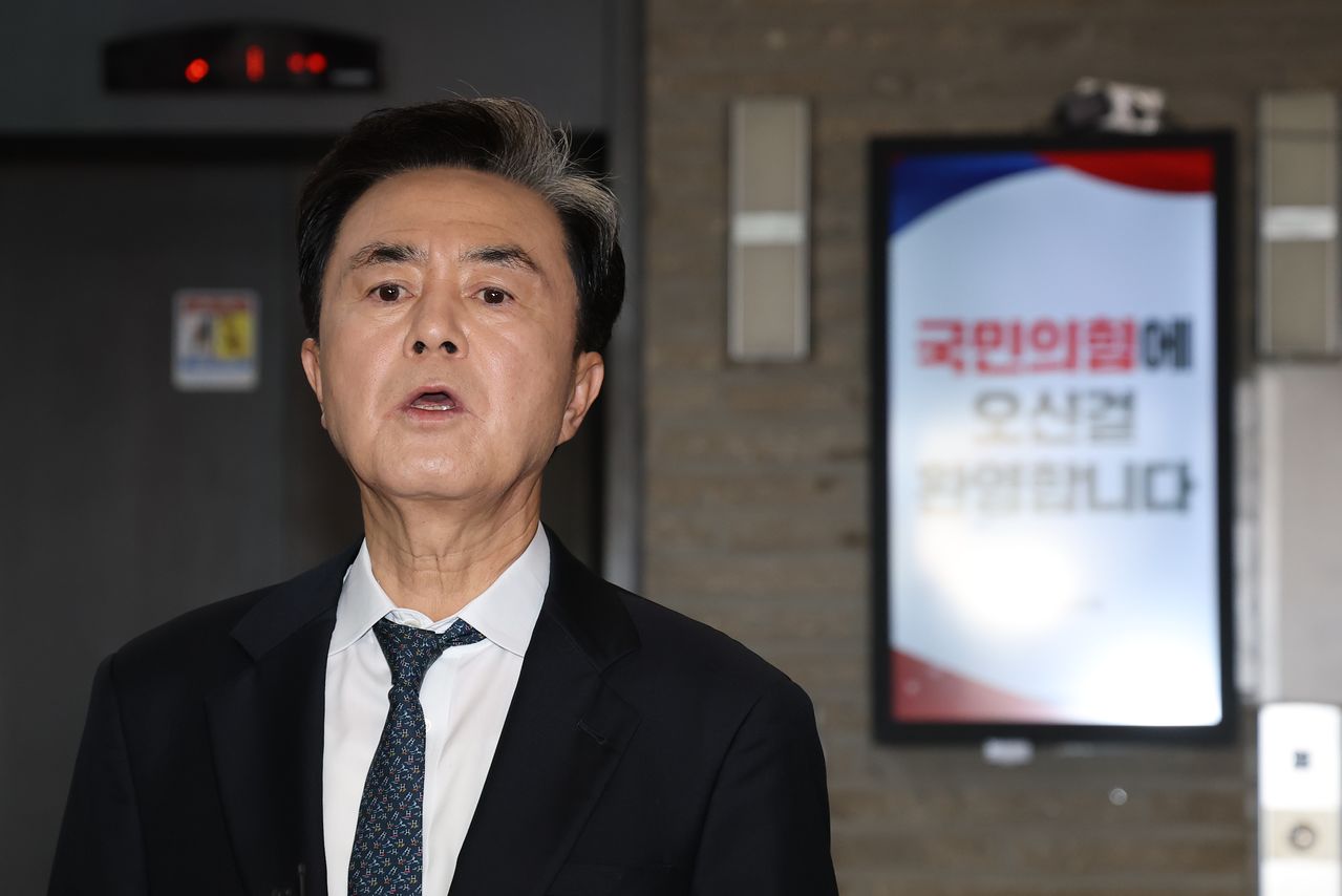 김태흠 충남지사가 지난 3월 13일 서울 여의도 국민의힘 중앙당사에서 열린 공천 면접심사를 마치고 취재진의 질의에 답변하고 있다. 뉴스1