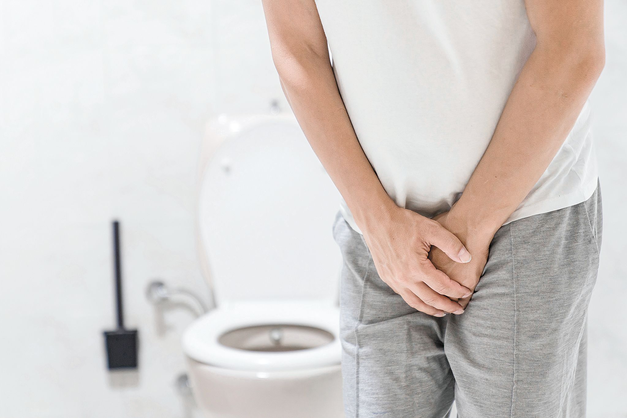 나이 들수록 전립선이 비대해져 배뇨 활동에 어려움을 겪을 수 있으므로 평소 증상 완화와 질병 예방에 신경 쓰는 게 좋다. [출처: GettyimagesBank]