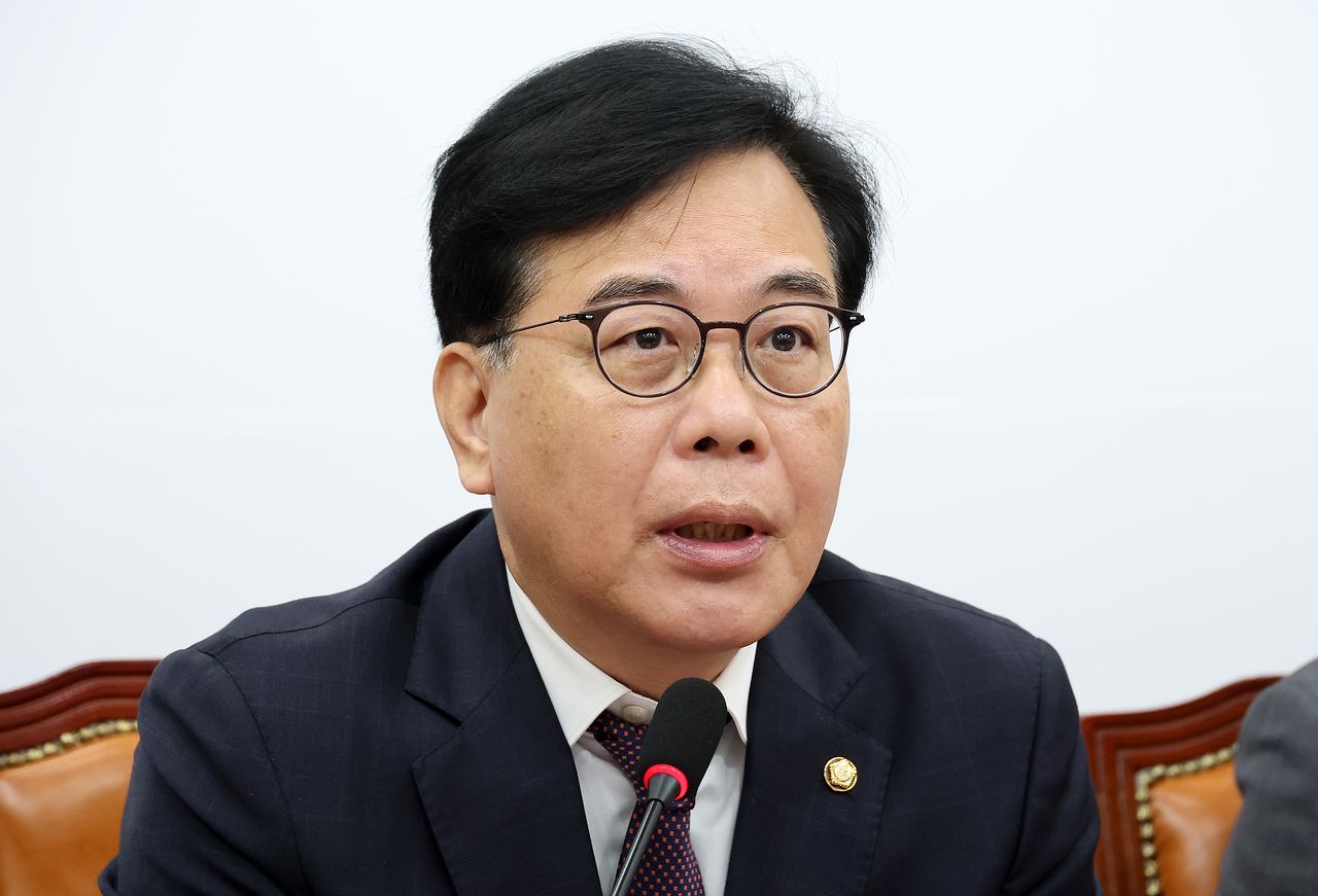 송언석 국민의힘 원내대표가 4일 국회에서 열린 최고위원회의에서 발언하고 있다. 연합뉴스