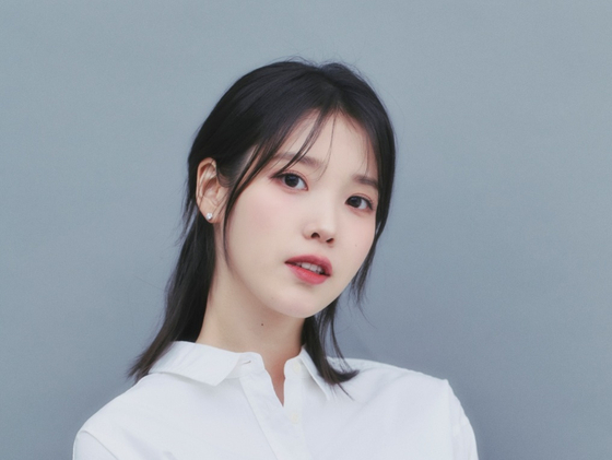 가수 겸 배우 아이유. 사진 이담엔터테인먼트