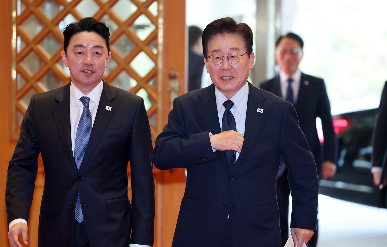 이재명 대통령이 6일 오전 청와대 본관으로 출근하고 있다. 청와대사진기자단