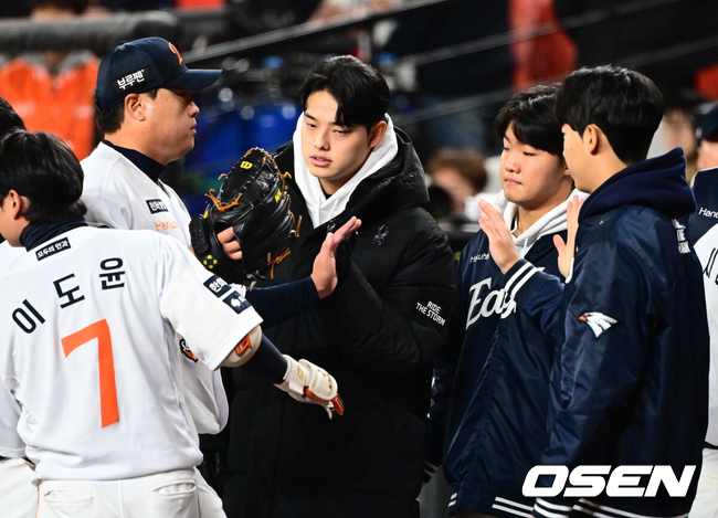 한화 류현진과 문동주./OSEN DB