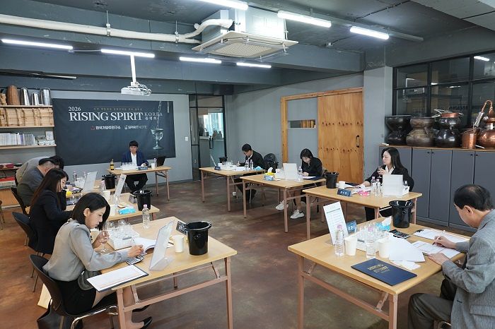 라이징스피릿코리아 전문가 품평회 진행 장면. [사진 라이징스피릿코리아]