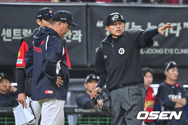 [OSEN=광주, 이석우 기자] 7일 광주-기아 챔피언스필드에서 2026 신한 SOL KBO 리그 KIA 타이거즈와 한화 이글스의 경기가 열렸다. 홈팀 KIA는 양현종이, 방문팀 한화는 정우주가 선발 출전했다.KIA 타이거즈 이범호 감독이 9회말 이범호 감독이 어필하고 있다. 2026.05.07 / foto0307@osen.co.kr