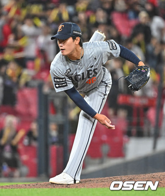 [OSEN=광주, 이석우 기자] 7일 광주-기아 챔피언스필드에서 2026 신한 SOL KBO 리그 KIA 타이거즈와 한화 이글스의 경기가 열렸다. 홈팀 KIA는 양현종이, 방문팀 한화는 정우주가 선발 출전했다.한화 이글스 김도빈이 역투하고 있다. 2026.05.07 / foto0307@osen.co.kr