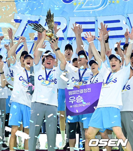 대한항공 선수단. / OSEN DB