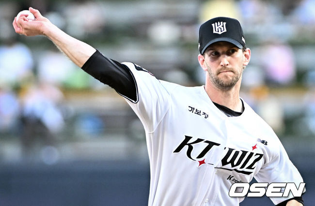 KT 위즈, SSG에 18-4 대승 거두며 단독 선두 굳건히 지켜 — image 5