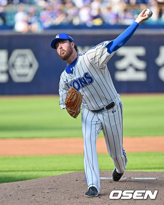 [OSEN=대구, 이석우 기자] 16일 대구삼성라이온즈파크에서 2026 신한 SOL KBO 리그 삼성 라이온즈와 KIA 타이거즈의 경기가 열렸다. 홈팀 삼성은 오러클린이, 방문팀 KIA는 이의리가 선발 출전했다. 삼성 라이온즈 선발 투수 오러클린이 역투하고 있다. 2026.05.16 / foto0307@osen.co.kr