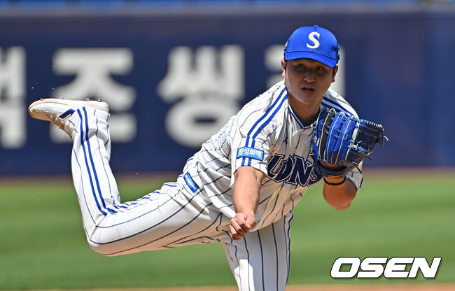 [OSEN=대구, 이석우 기자] 17일 대구삼성라이온즈파크에서 2026 신한 SOL KBO 리그 삼성 라이온즈와 KIA 타이거즈의 경기가 열렸다. 홈팀 삼성은 최원태가, 방문팀 KIA는 김태형이 선발 출전했다. 삼성 라이온즈 선발 투수 최원태가 역투하고 있다. 2026.05.17 / foto0307@osen.co.kr