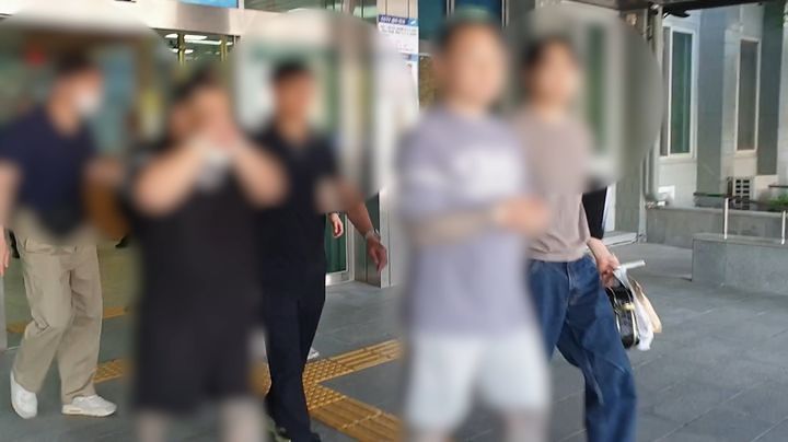 불법 성매매 업소를 운영한 일당이 검거된 모습. 사진 경기남부경찰청