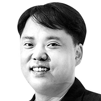 임장혁 정치부장·변호사