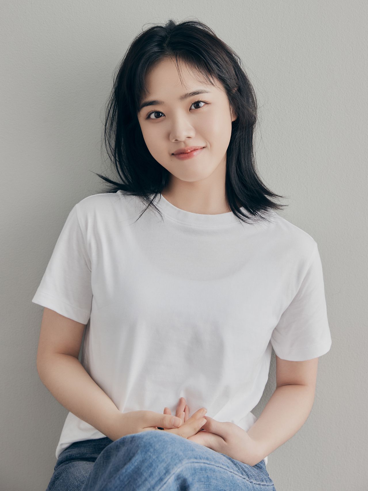 출연작만 40여편인 중견배우 김향기는 지난해 연극에도 도전했다. '셰익스피어 인 러브'. 6월 공개될 영화 '순례자들은 왜 돌아오지 않는가'에도 목소리 연기로 참여했다. 사진 크리컴퍼니