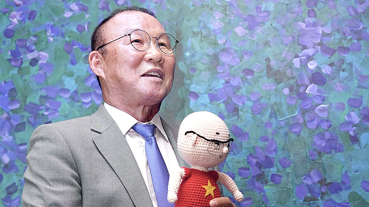 베트남에서 국민영웅으로 존경 받는 박항서 전 베트남축구대표팀 감독이 태국 2부 칸차나부리 사령탑에 올라 새로운 도전에 나선다. 사진 DJ매니지먼트