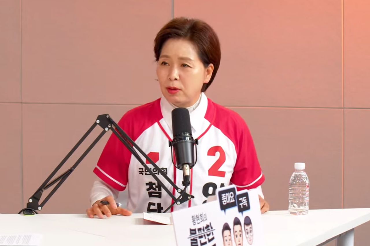 양향자 국민의힘 경기지사 후보가 26일 중앙일보 정치토크쇼 불편한 여의도에서 추미애 민주당 후보를 “법률기술자”라고 했다. [사진 ‘불편한 여의도’ 캡처]