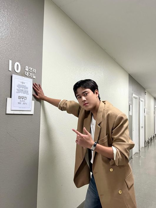 이무진 SNS