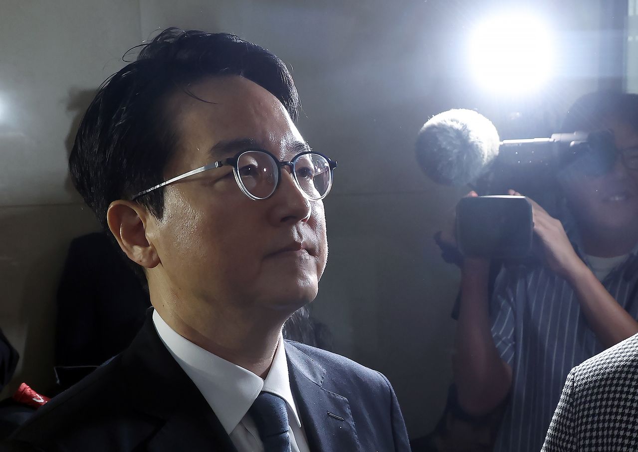 (서울=뉴스1) 박정호 기자 = 심우정 전 검찰총장이 30일 오전 서울 서초구 서초중앙로 해병대원 순직 사건 관련 의혹을 수사하는 순직해병특검팀(특별검사 이명현)으로 이종섭 호주대사 임명 및 도피성 출국 관련 피의자 신분으로 소환되고 있다. 2025.9.30/뉴스1