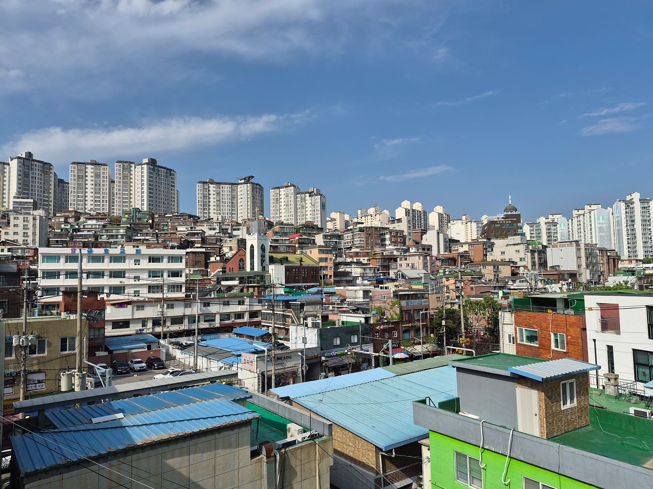 금남시장 뒤편 노후 주택가인 서울 성동구 금호21구역. 재개발 사업시행 인가를 앞두고 있다. 황의영 기자