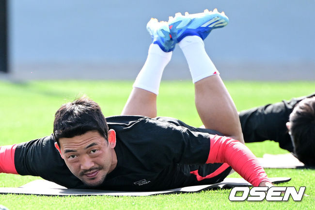 [OSEN=도하(카타르), 지형준 기자] 오른쪽 햄스트링을 다친 이기제.