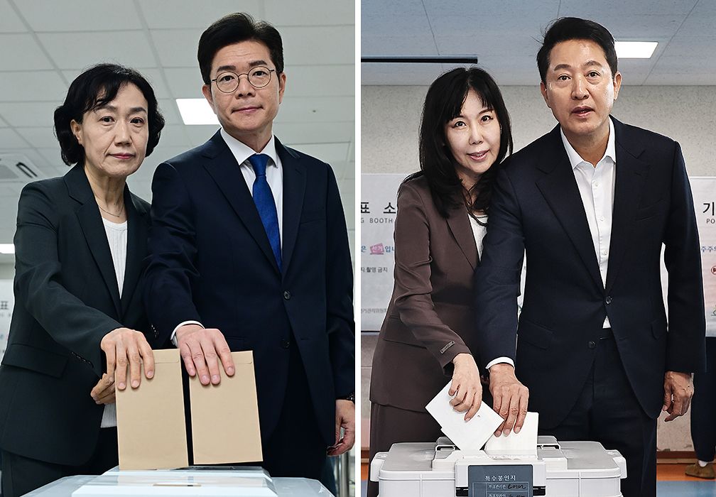 지방선거 사전투표 첫날인 29일 정원오 더불어민주당 서울시장 후보와 배우자 문혜정씨가 투표를 하고 있다. 오른쪽 사진은 같은 날 투표를 하고 있는 오세훈 국민의힘 서울시장 후보와 배우자 송현옥씨. [뉴시스]