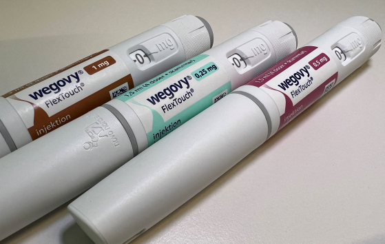 비만치료제 위고비(Wegovy) 주사제. 최근 GLP-1 계열 비만치료제 확산이 감자튀김 등 고칼로리 가공식품 소비 감소에 영향을 미치고 있다는 분석이 나온다. 로이터=연합뉴스