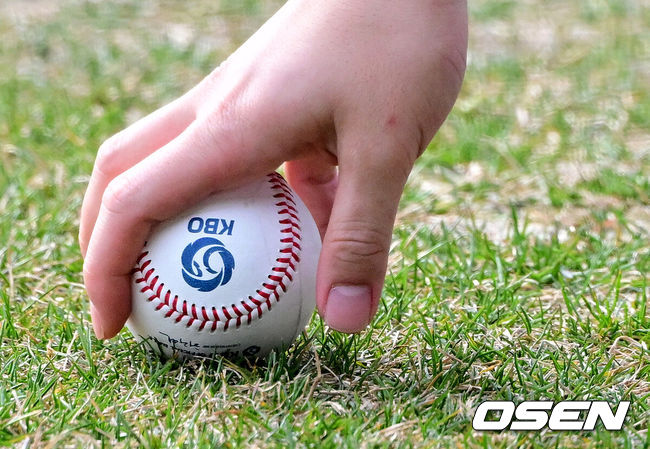 [OSEN=지형준 기자] KBO 공인구. 2026.03.24 /jpnews@osen.co.kr
