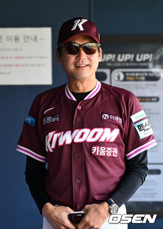 키움 히어로즈 설종진 감독. /OSEN DB