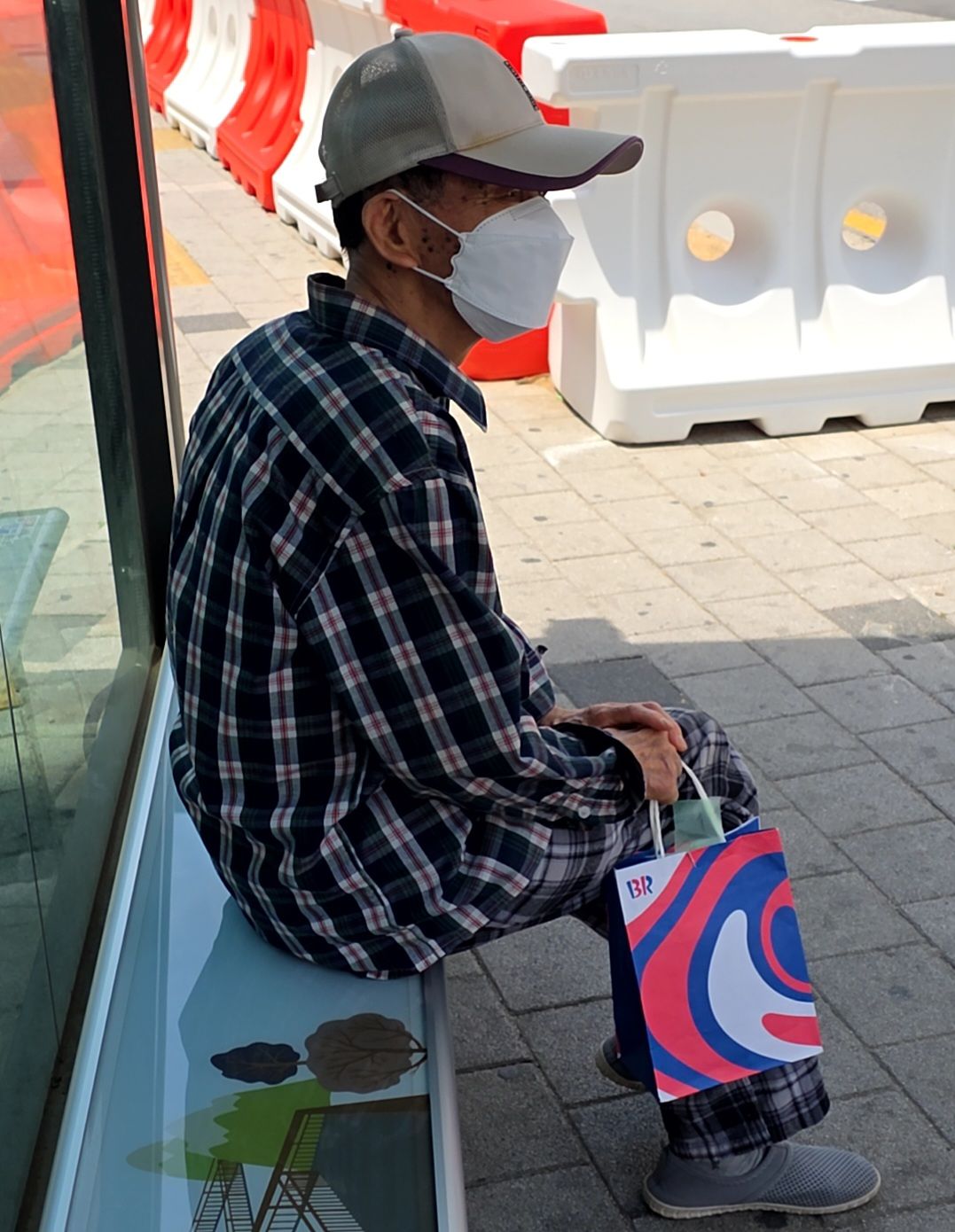서울 서초구 양재동에 거주하는 장민성(73)씨는 “정부를 견제할 수 있는 서울시장이 필요하다”며 “서울시에 문제는 여당도 책임을 져야하는데, 민주당은 막무가내로 오세훈 탓만 한다”고 말했다. 이찬규 기자