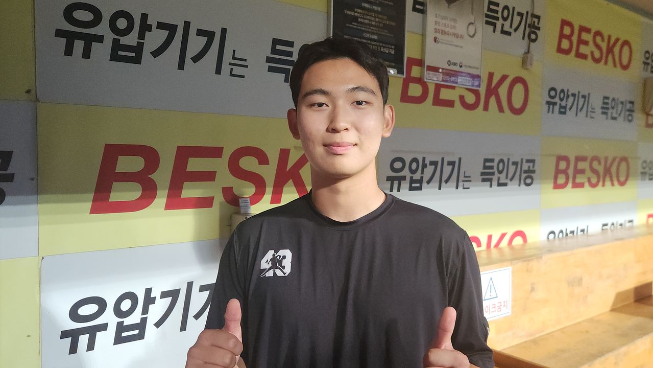 3일 대구 삼성전 3이닝 무실점 호투로 승리에 기여한 NC 투수 신영우. 대구=김효경 기자