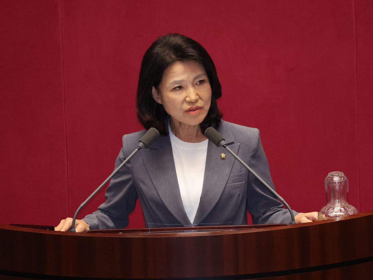 6·3 재보궐선거로 당선된 이진숙 국민의힘 의원이 5일 서울 여의도 국회에서 열린 제436회 국회(임시회) 제1차 본회의에 참석해 인사말을 하고 있다. 뉴스1