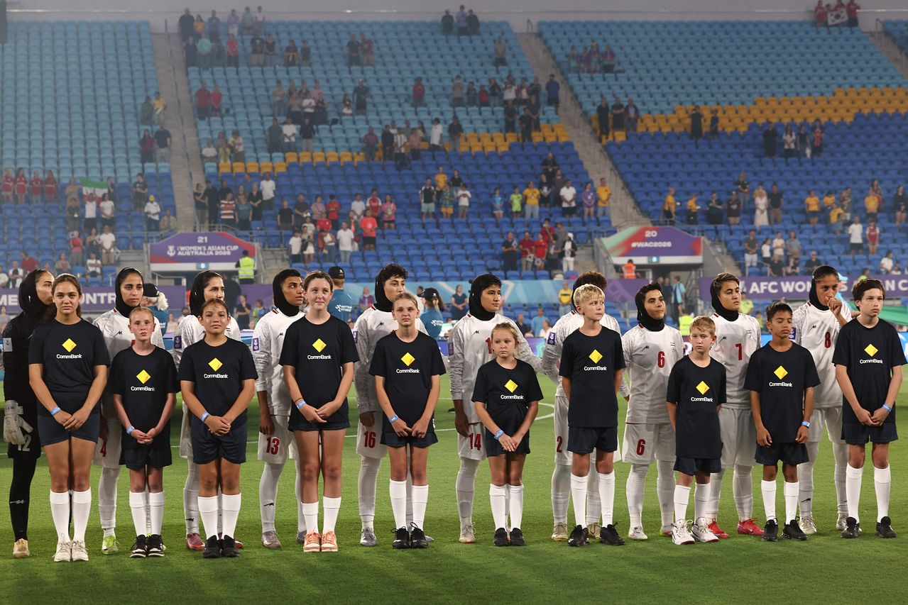 지난 3월 호주에서 열린 여자 아시안컵 한국과 이란 간 경기에서 이란 선수들은 국가를 제창하지 않았다. AFP=연합뉴스