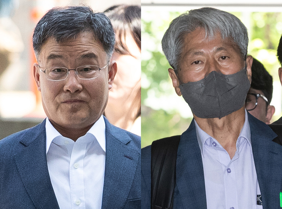 화천대유 대주주 김만배 씨(왼쪽)와 신학림 전 언론노조위원장이 2024년 6월 20일 서울 서초구 중앙지방법원에서 열린 구속 전 피의자 심문(영장실질심사)에 각각 출석하고 있다. 뉴스1