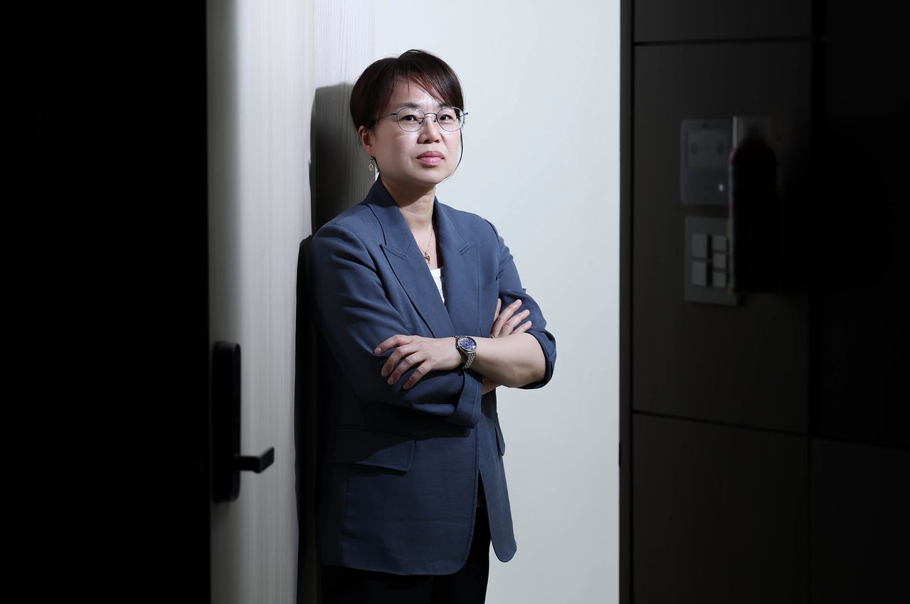 허민숙 입법조사연구관은 2017년부터 국회입법조사처에서 재직하며 98편의 보고서를 통해 여성, 가족, 청소년 관련 주요 입법에 크게 기여했다. 최근엔 교제 폭력, 스토킹 범죄 등을 분석한『이처럼 친밀한 살인자』(김영사)를 펴냈다. 임현동 기자
