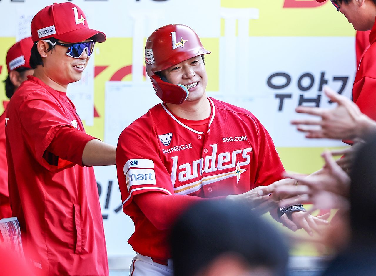 SSG 팀 사이클링 홈런의 주역 김재환. 사진 SSG 랜더스