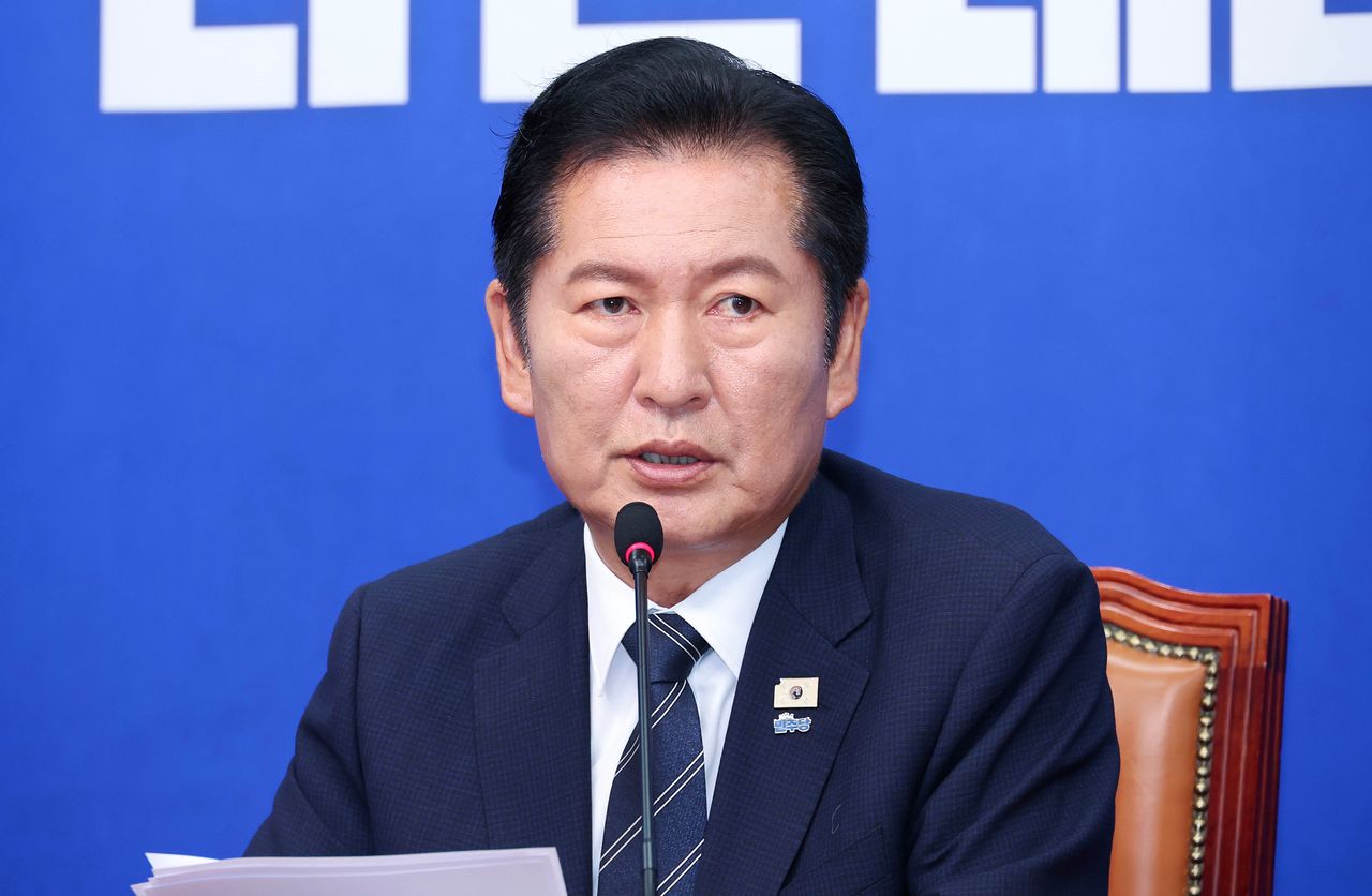 정청래 더불어민주당 대표가 22일 국회에서 열린 최고위원회의에서 발언하고 있다. 임현동 기자
