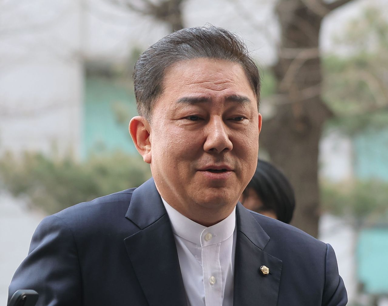 무소속 김병기 의원이 지난 4월 2일 조사를 받기 위해 마포구 서울경찰청 공공범죄수사대에 출석하고 있다. 연합뉴스