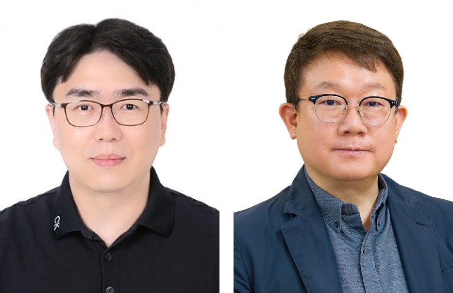 김태우 케이메디허브 선임연구원(왼쪽)과 김용철 GIST 생명과학과 교수가 공동연구를 수행한다.