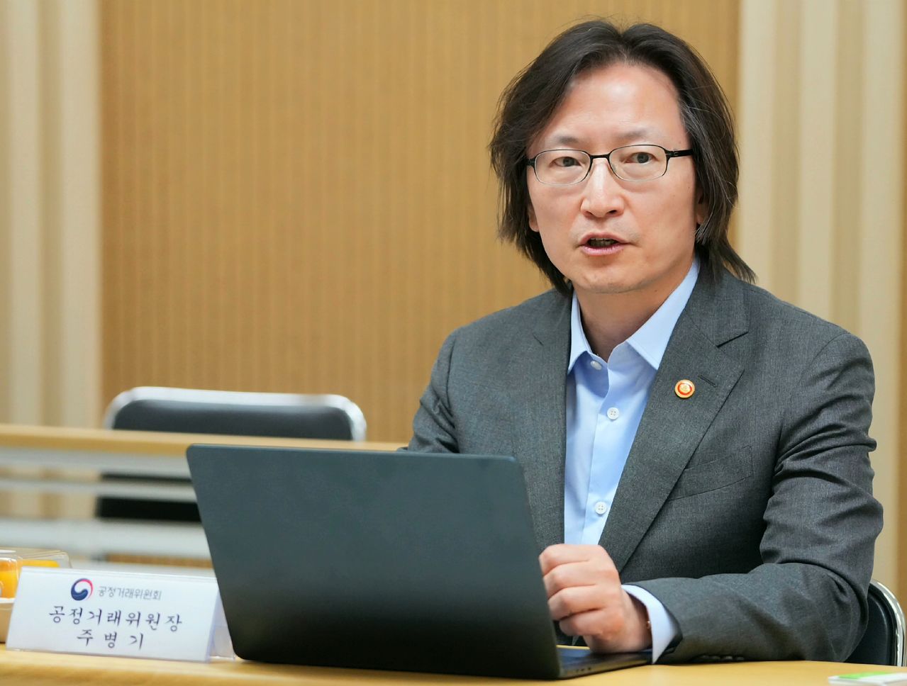 주병기 공정거래위원장이 9일 서울 중구 공정거래조정원 대회의실에서 열린 '공정거래위원장-가맹 업계 간담회'에서 발언하고 있다. 연합뉴스