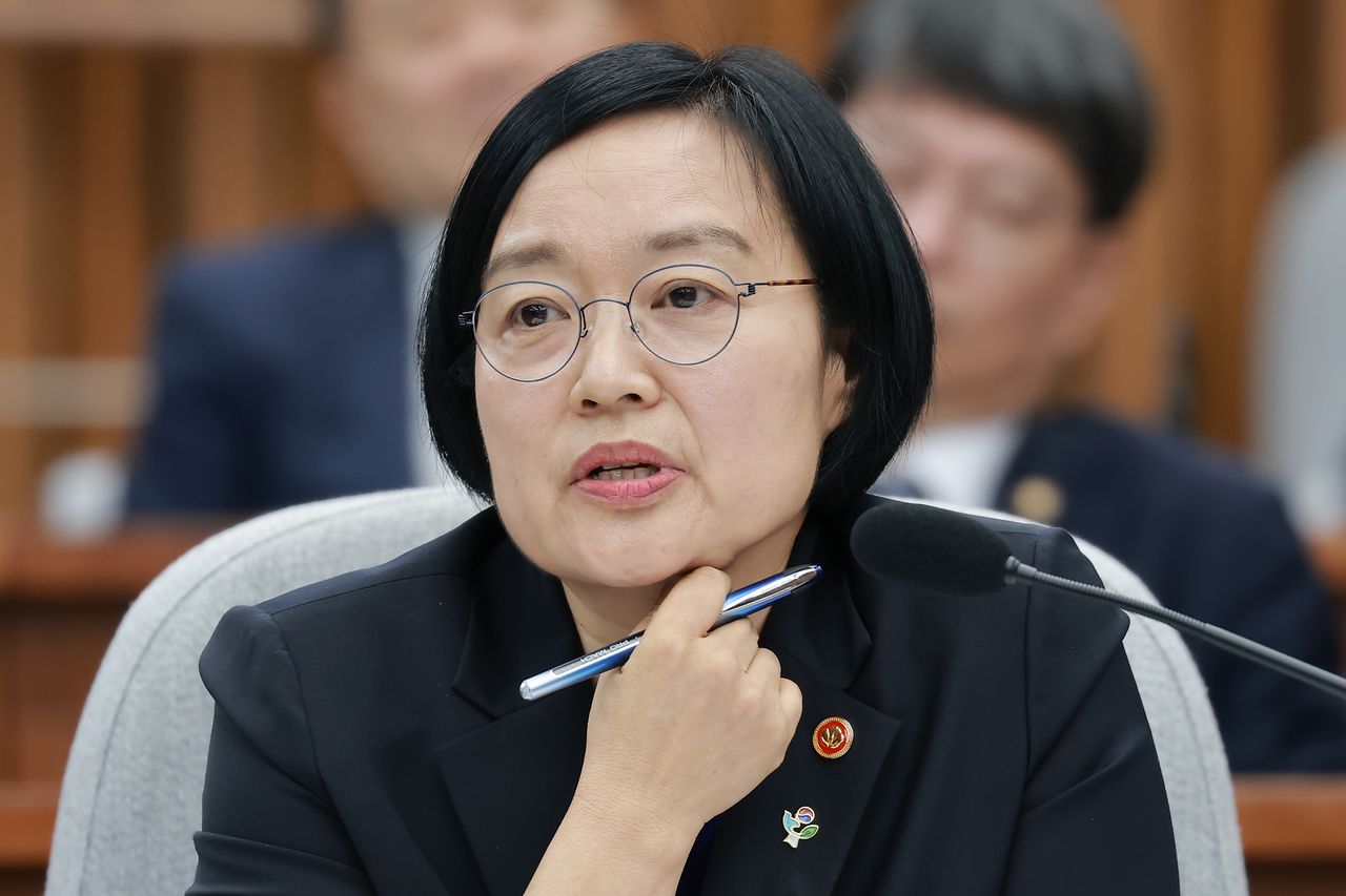 한성숙 국무총리 후보자가 26일 국회에서 열린 인사청문회에서 국민의힘 김희정 의원 질의에 답하고 있다. 연합뉴스