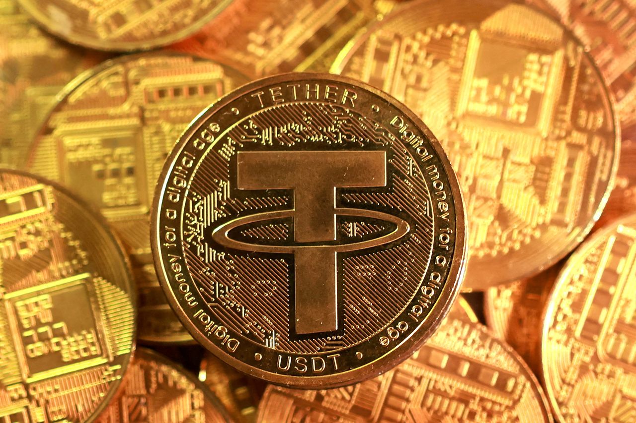 FILE PHOTO: Representation of Tether stablecoin cryptocurrency in this illustration taken September 10, 2025. REUTERS/Dado Ruvic/Illustration/File Photo  〈저작권자(c) 연합뉴스, 무단 전재-재배포, AI 학습 및 활용 금지〉